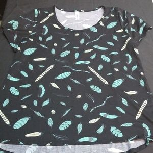 LulaRoe 2XL Classic T - Black with Leaves NWOT